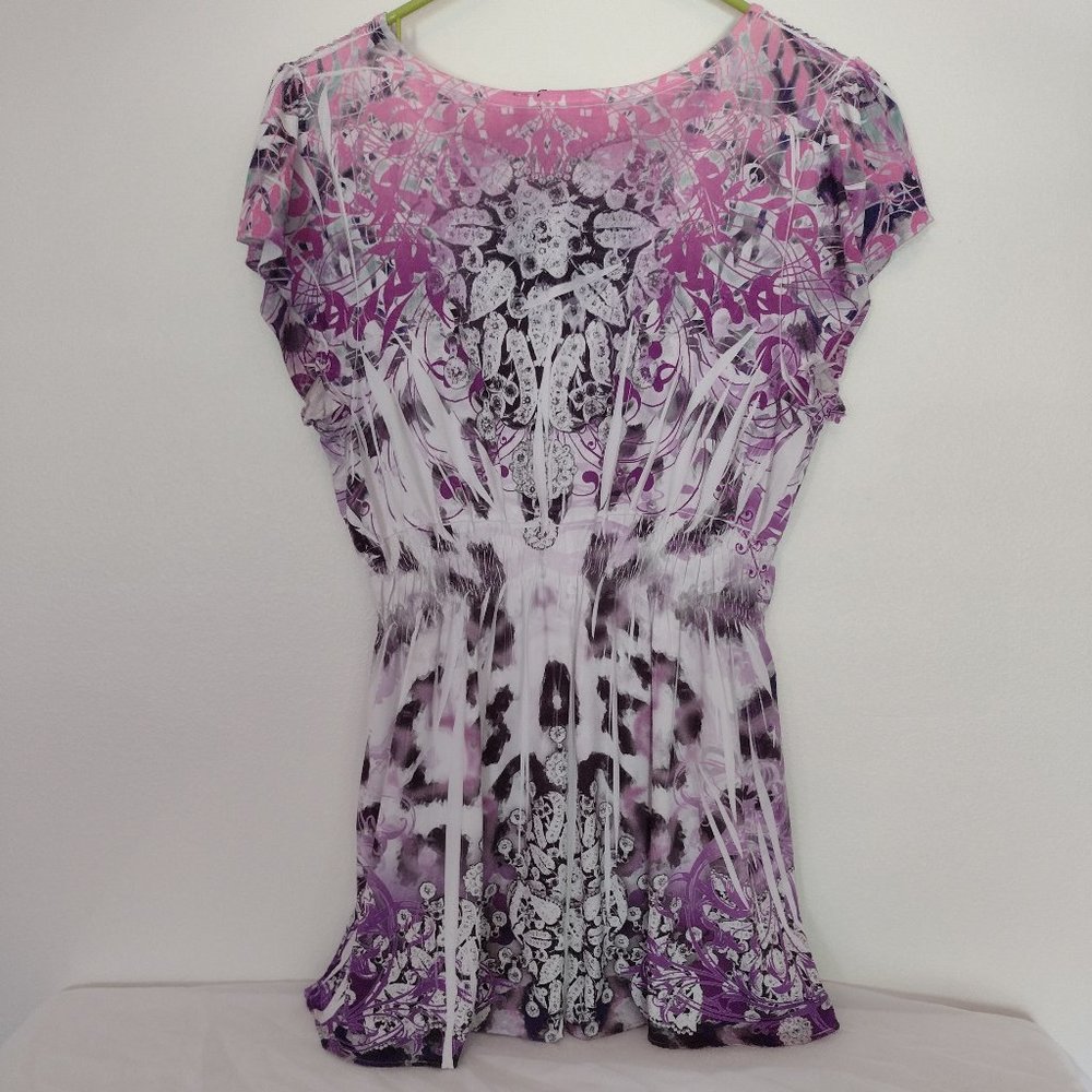 Shades of Fuchsia, Black and White silky tunic top with embellishments - Picture 2 of 6